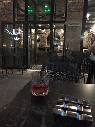 JAY Oh - All Day Cafe Bar Restaurant company avatar