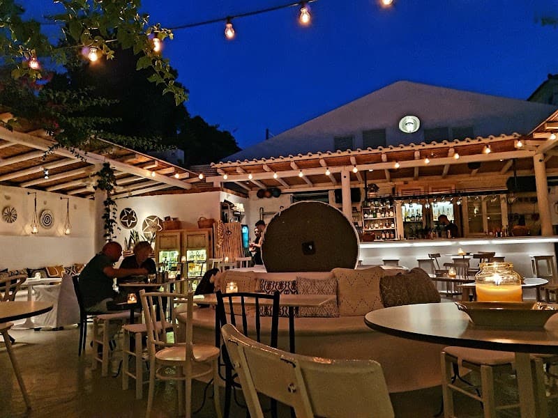Borzoi Bar Restaurant company avatar